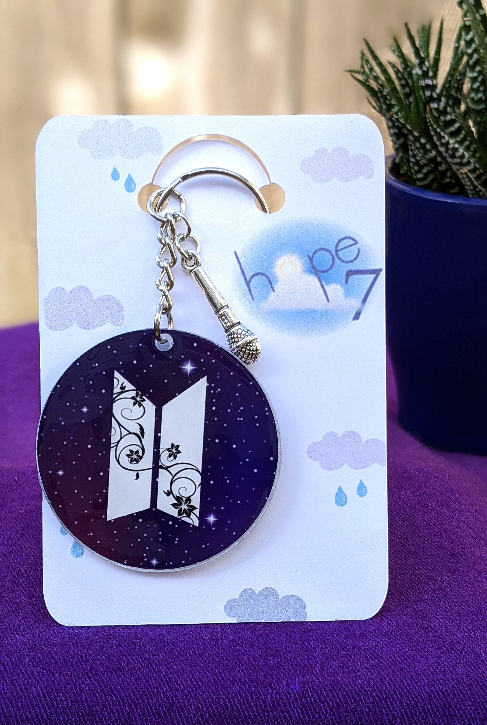 BTS Logo Keychain, BTS Bag Charm, Bts Logo Design, Handmade BTS Logo Keychain, BTS Bag Charm, Bts Logo Design, Handmade