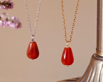 Vachana - Elegantes Tropfen-Karneol Collier