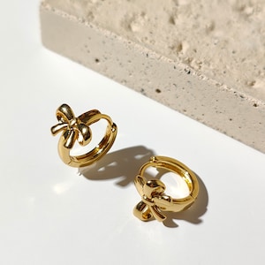 Solid Bowknot Hoop Earrings - 18k Gold Plated Bowknot Hoop Earrings