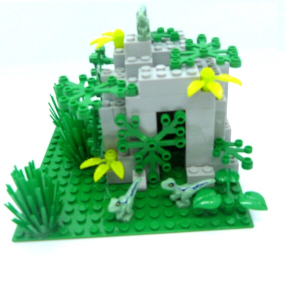 Mini Dinosaur Figurine Jurassic Park With Its 3 Compsognathus Mini Building Block Etsy