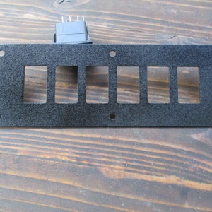 Center console switch plate: 99 to 2006 Silverado Yukon Suburban Tahoe Sierra GM GMC Trucks skull