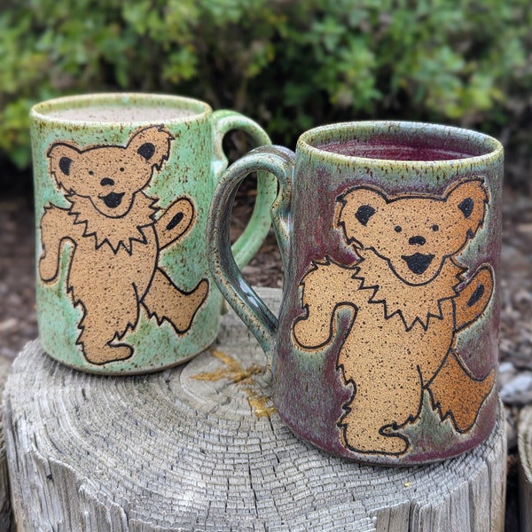 Tazza con orso danzante