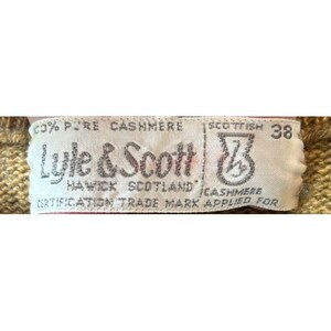 Vintage Lyle & Scott 100% Pure Cashmere V-Neck Sweater Scotland Size 38 Casual image 2