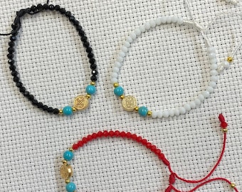 Pulsera con medalla de san benito, saint benedict charm bracelet, Pulsera roja con  medalla de san Benito, adjustable red  bracelet