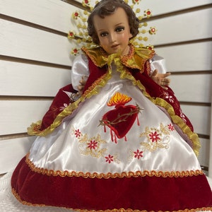 sagrado corazón de gala nino dios- traje nino dios-sagrado corazón-ropa bordada-bebé jesús-natividad-niño dios-mexico-vestido nino jesus