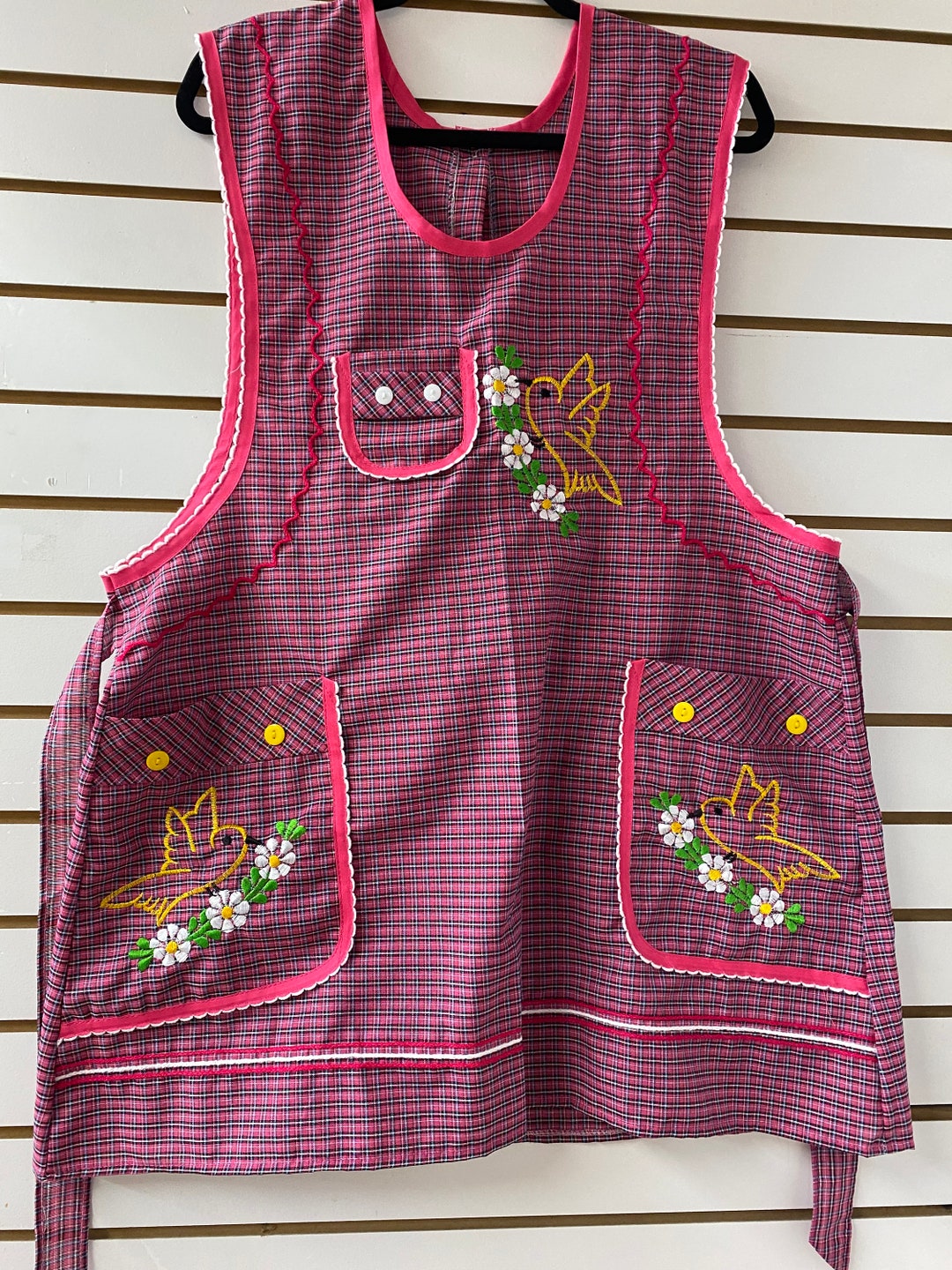 Mandil Mexicano Bordado, Mexican Embroidered Apron, Floral Embroidered