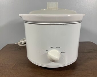 Slow Cooker 2 Qt - White / Clear Lid - MD-YHJ20 - With Instruction Manual