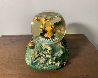 Vintage Disney Whinnie The Pooh & Tigger 7” Music Snow Globe “The Rain Came Down”