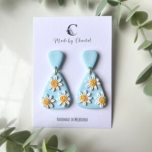 Blue daisy earrings,  Polymer clay earrings, clay earrings, earrings, handcrafted earrings, handmade earrings, floral earrings