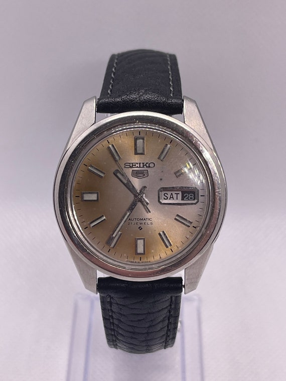 Vintage Seiko 5 Automatic Day/Date with Tropical Dial… - Gem