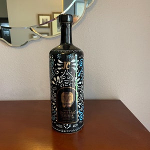 Dame Mas Reserva Extra Anejo Tequilla Handmade Bottle 1L - Limited (empty)