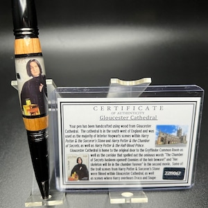 Professor Snape Stempel Epoxy Twist Pen mit Gloucester Kathedrale Holz & Film Kostüm Stoff eingebettet