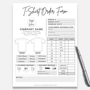 Puede incluir: Un formulario de pedido de camiseta en blanco y negro con una sección para la información del cliente, el método de pago, el método de entrega y las notas. El formulario incluye una tabla para seleccionar las tallas y las cantidades de camisetas.