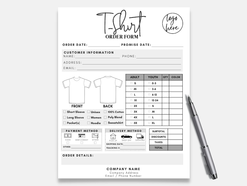 Puede incluir: Un formulario de pedido de camisetas blanco con secciones para informaci&oacute;n del cliente, detalles de la camiseta y m&eacute;todos de pago. El formulario incluye un espacio para un logotipo y un bol&iacute;grafo plateado.
