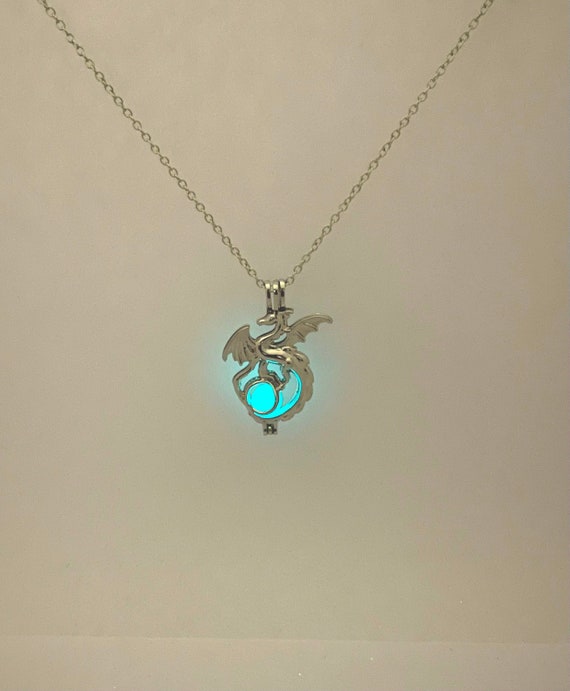 Glow in the Dark Dragon Pendant Necklace: Unique Glowing Jewelry