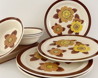 Vintage 70's flower Noritake Craftone 'Wildwood' dinner plates with matching bowls| Set of 4