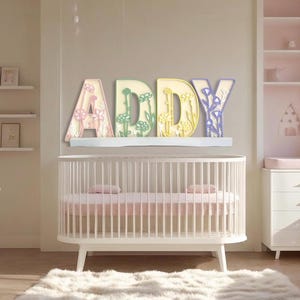 Placa de nome de flores silvestres para berçário de meninas boho, letras de flores de madeira com detalhes em acrílico 3D, display de parede para berçário ou placa de nome de porta infantil