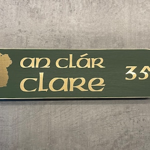 Irish Home Town And Mileage Personalised Arrow Sign/Rustic Wooden Plaque/wall hanging