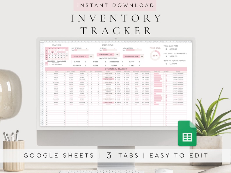 K&ouml;nnte beinhalten: Ein Computerbildschirm zeigt eine Google Sheets-Tabelle mit einem rosa-wei&szlig;en Farbschema. Die Tabelle ist mit "Inventory Tracker" betitelt und enth&auml;lt Spalten f&uuml;r Produktname, Menge, Preis und andere Inventarinformationen. Die Tabelle enth&auml;lt auch ein Kreisdiagramm, das den Prozentsatz der verkauften Artikel zeigt. Der Text "GOOGLE SHEETS | 3 TABS | EASY TO EDIT" wird unter dem Bildschirm angezeigt.