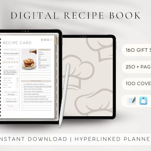 Puede incluir: Un libro de recetas digital en la pantalla de una tableta con una tarjeta de receta para panqueques de plátano. El libro incluye 160 pegatinas de regalo, más de 250 páginas y 100 cubiertas. El texto "INSTANT DOWNLOAD | HYPERLINKED PLANNER" está en la parte inferior de la imagen.