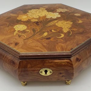 Reuge Floral Inlay Octagonal Musical Jewelry Box – Handcrafted in Italy