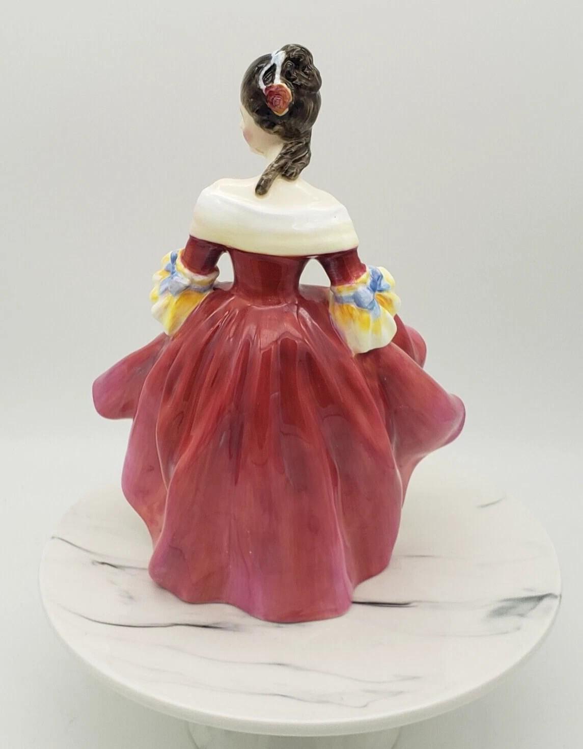 ロイヤルドルトン 1957年 サザンベル HN 2229 フィギュア il_340x270.3799225477_k5lz.jpg