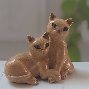 Ceramic couple cat statues, ceramic cat sculpture , pottery cat décor, Sculpture, cat lovers gift, pottery cat statue