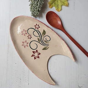 flowers spoon holder, ceramic spoon holder, ceramic spoon rest, ceramic spoon plate,pottery spoon rest,large spoon rest,