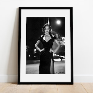 Fine Art-foto van Helmut Newton - Fashion Italia | Mode van Helmut Newton-print | Beroemde en gemonteerde prints