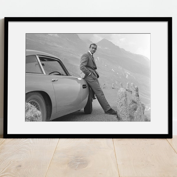 James Bond poster | 007 print | Goldfinger, Sean Connery | Mounted & Framed print