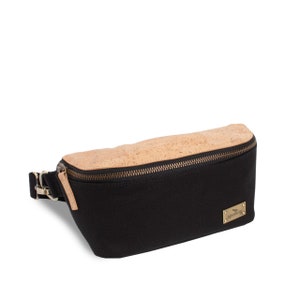 Sustainable fanny pack "Casual Raven Cream", vegan made of cork and organic cotton