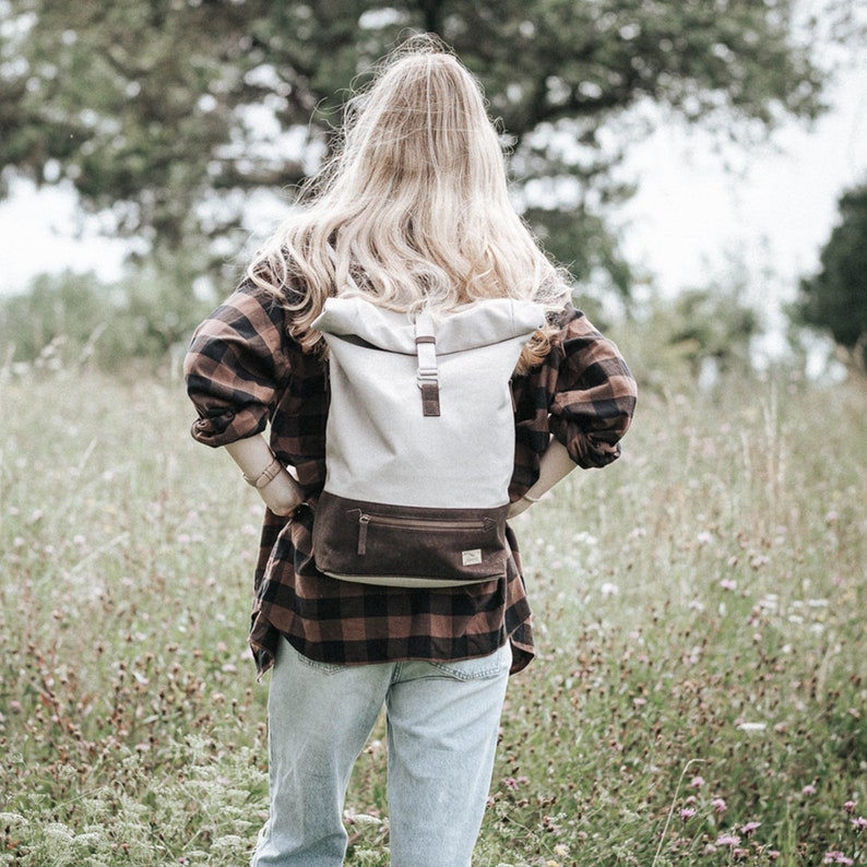 nachhaltiger Rolltop Rucksack Daily Tern Chocolate, vegan, aus Kork und Bio-Baumwolle Bild 9