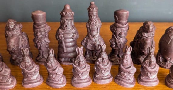 不思議の国のアリス チェスセット：樹脂製ノベルティチェス駒 - Etsy 日本