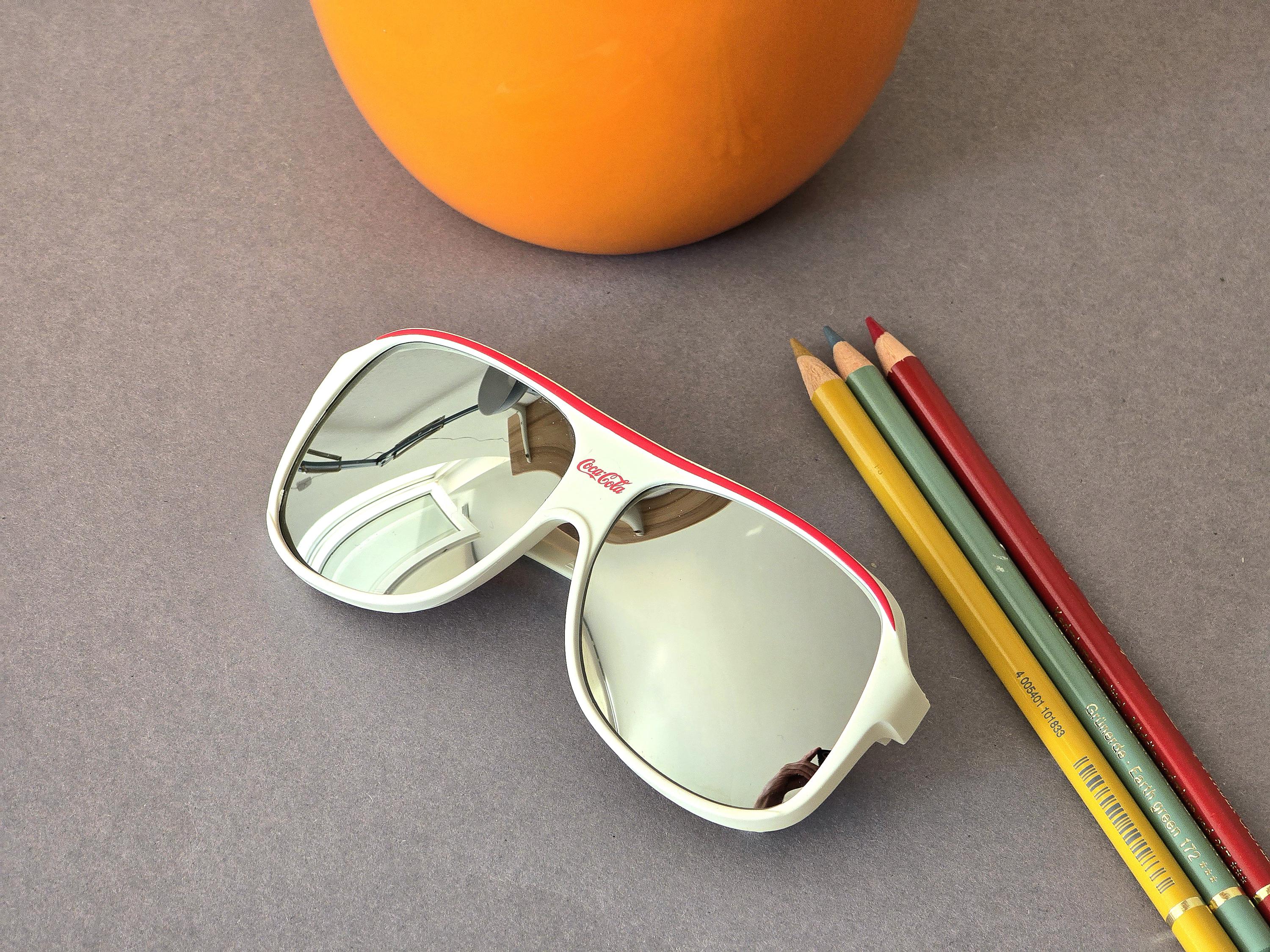 Cola Sunglasses - Etsy Australia display picture 1
