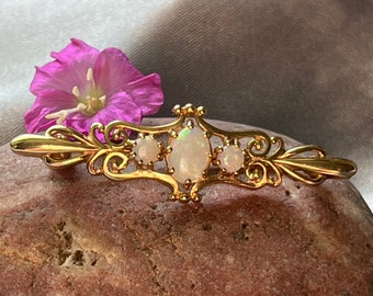 Vintage Art Nouveau 9ct Guld Opal Brosch: Dekorativ Guldguldnål