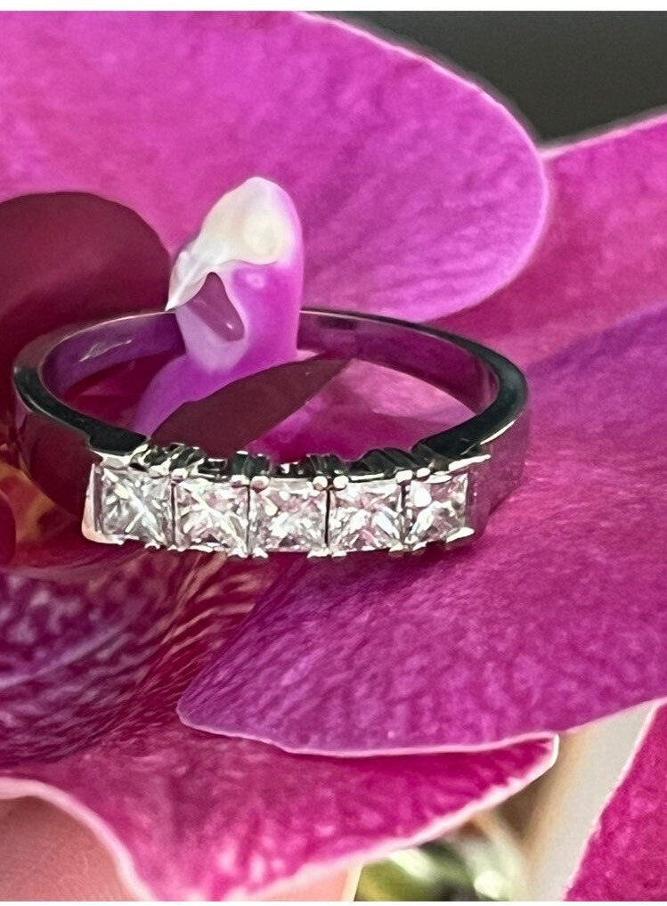 Second hand princess cut diamond ring Clearance
