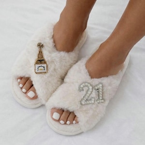 Womens personalised slippers,30 40 50th 21st 18th birthday gift,birthday slippers,luxury personalised slippers,birthday gift for her