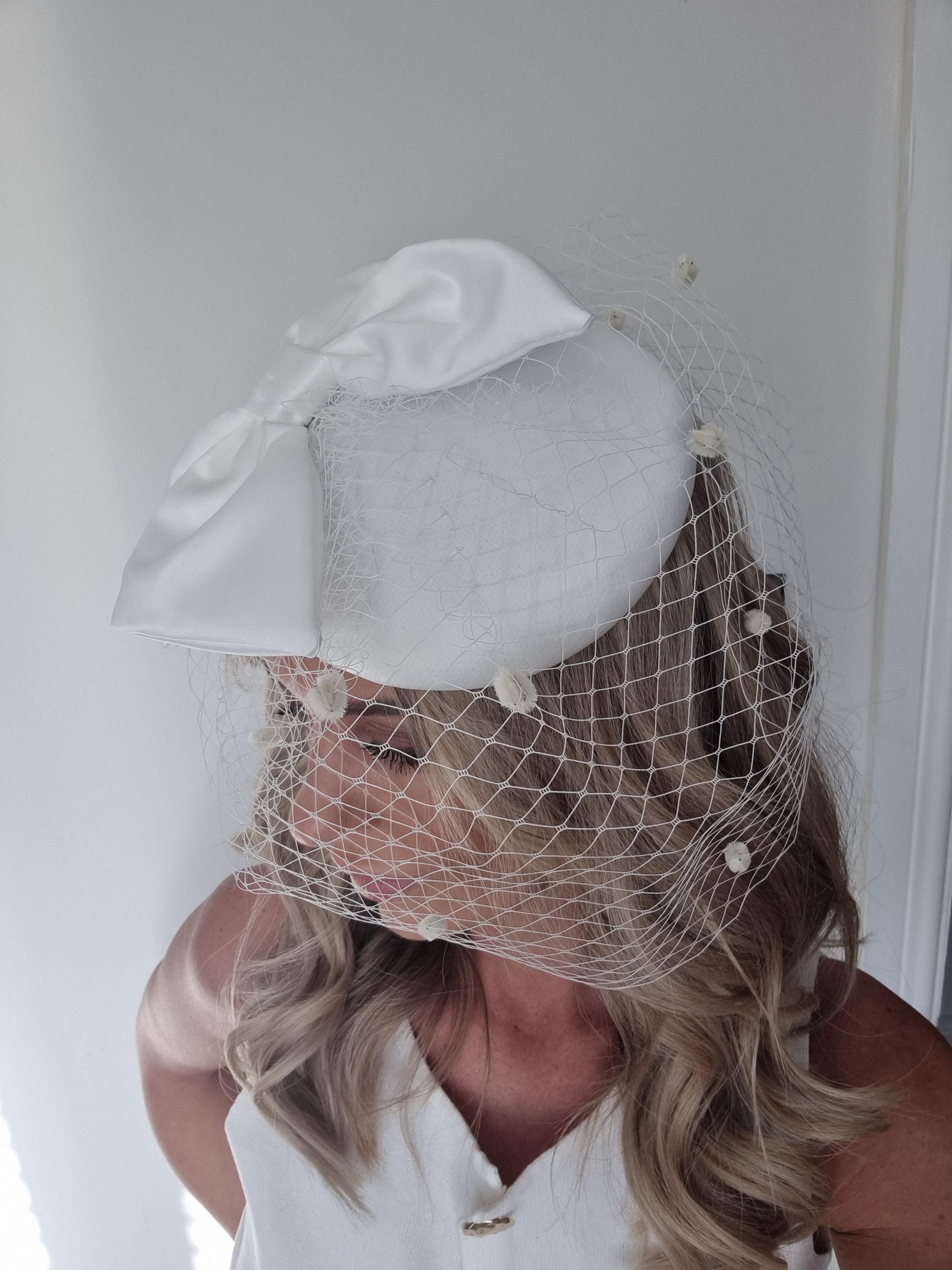 Antique Wedding Bridal Veil Head Dress Ivory Bow Clip Bride Birdcage 1960s A Short, Chic Vintage Dress and Birdcage Veil for a 1960 main image 4