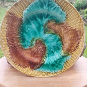 Victorian Majolica, Multicolour Vine Leaf, Basketry Pattern Perfect Condition, 1850's