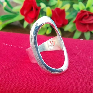 Karma Ring, Hammered Silver minimalist thumb Ring, Circle Ring, Open Circle, Feature Statement Ring, Handmade Ring Gift For Her