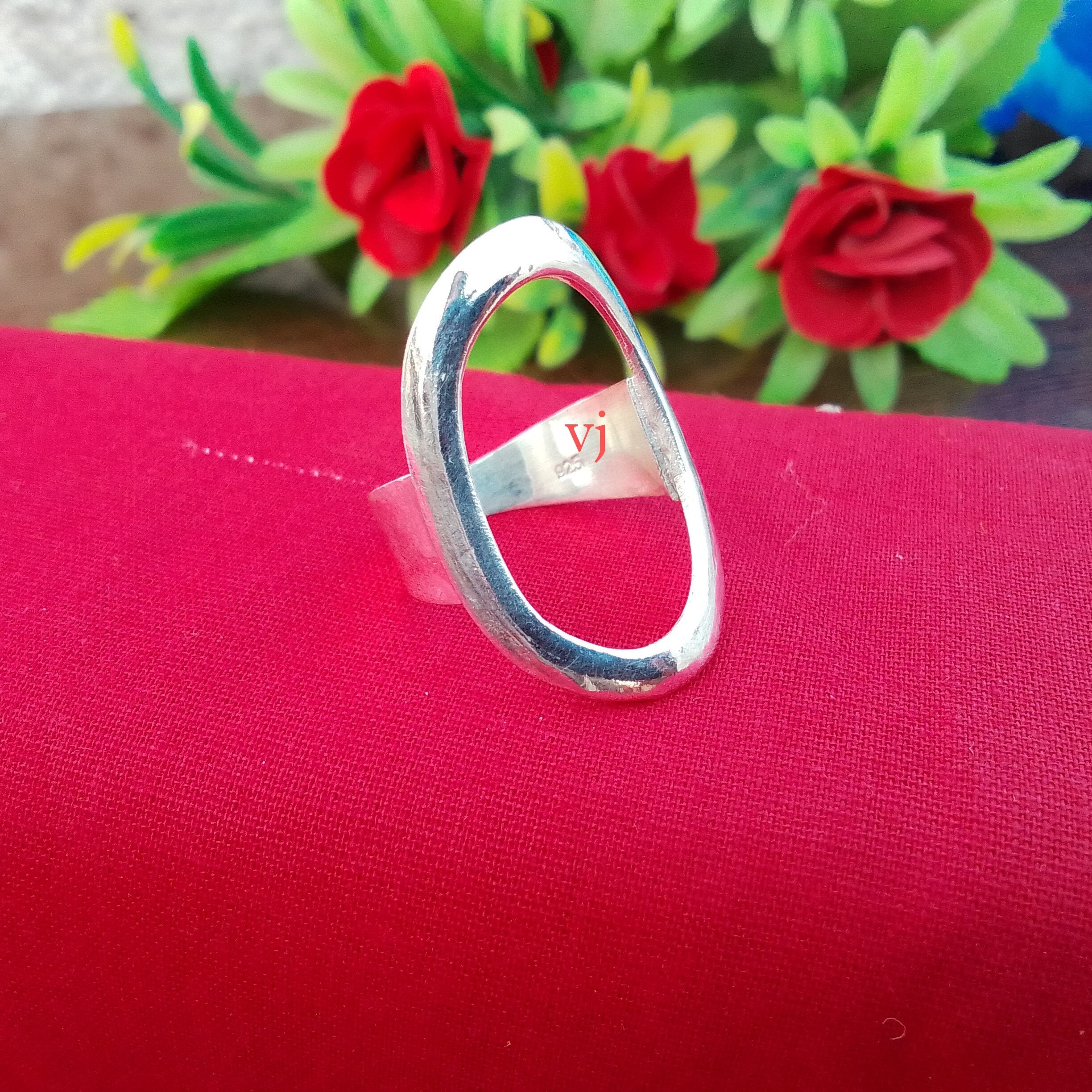 Hammered Sterling Silver Open Circle Ring: Handmade Minimalist Jewelry