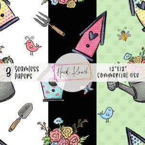 Op de afbeelding: Drie naadloze digitale papierpatronen met een vogelhuisje, een gieter, een vogel, een vlinder, bloemen en een tuinvork. De patronen zijn op een witte, zwarte en groene achtergrond. De tekst "Hard Knock Design" en "12" x 12" Commercieel gebruik" is in de afbeelding opgenomen.