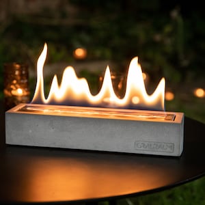 Tischkamin: Indoor & Outdoor Kaminfeuer - 30cmx8cmx6cm Beton Tischfeuer für Wohnzimmertisch und Garten