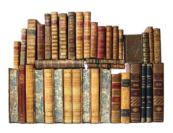 アンティーク雑貨 Old French Books 1830. de Voltaire | Antique French Paper Book | THE HUNTRESS NY