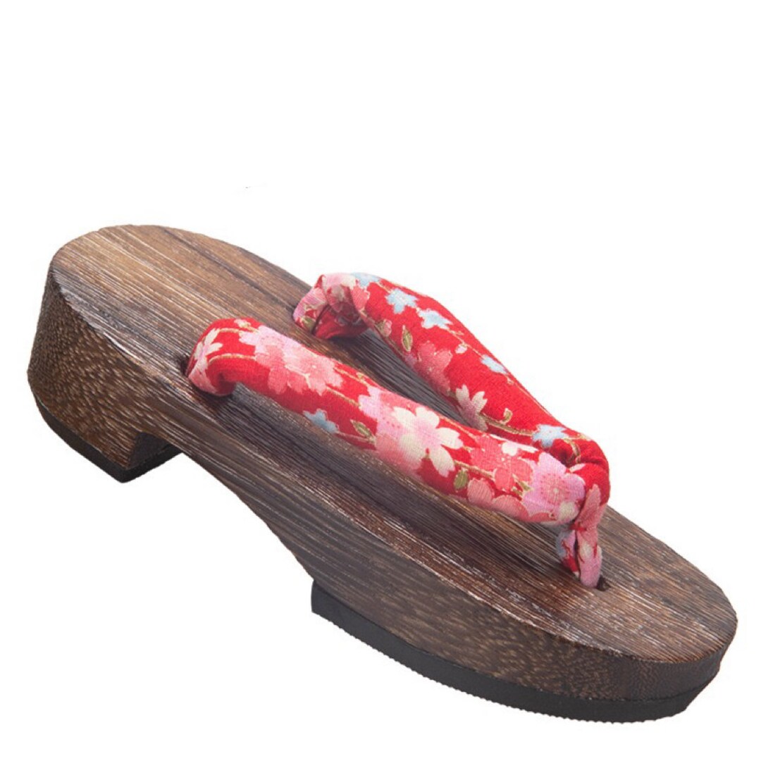 Amazon.com: TRB Slippers Japanese Wooden Clogs Sandals Flip Flop for Men  Women, High Platform Flip Flops Sandals Men's Shoes Geta Traditional Clogs  Geta Slippers Matching Halloween Costumes : Clothing, Shoes & Jewelry