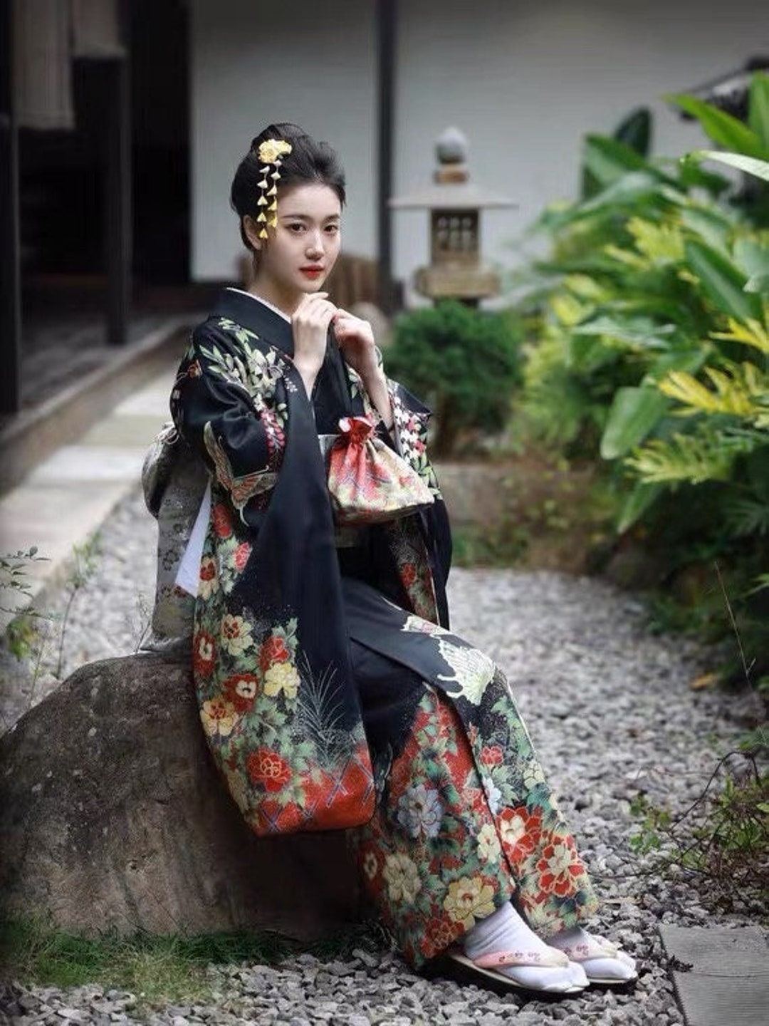 Buy Black Japanese Furisode Kimono / Easy to Wear Japanese Women Online ...