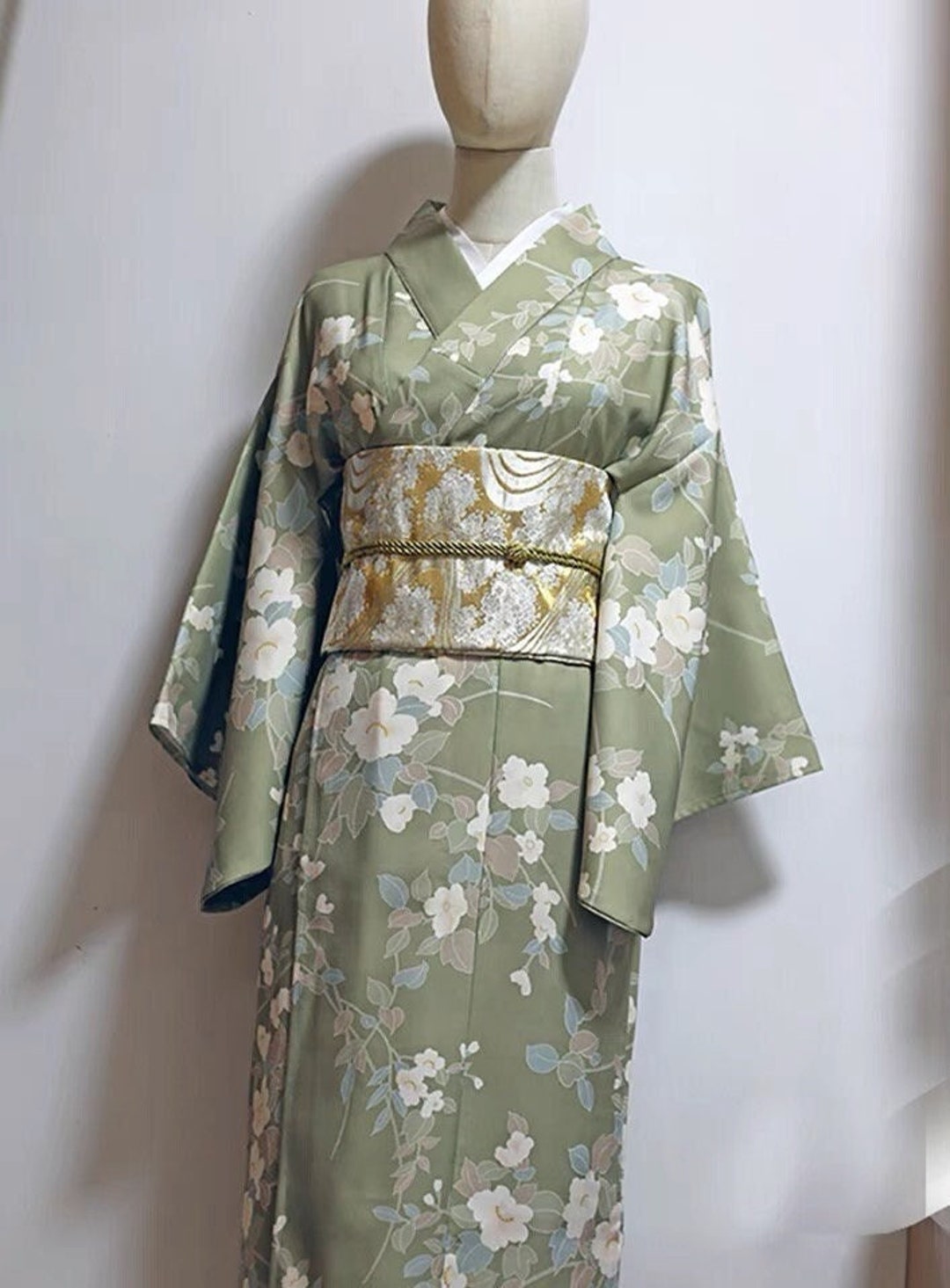 Light Green Kimono/japanese Kimono/ Women Easy-wear Kimono