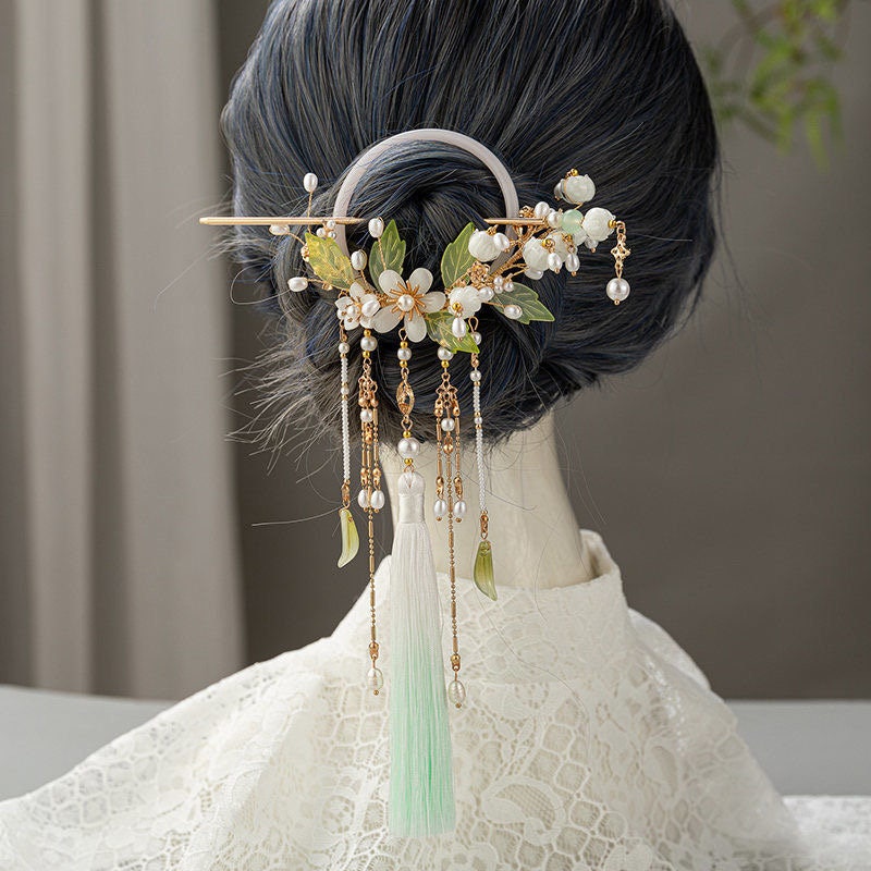 Hairpins Retro Flower Tassel Hairpin Hanfu Wooden Wooden Hair Stick Old  Style Hair Accessories Girls Headdress Bridal Jewelry Wedding Accessories  (Color : E) 