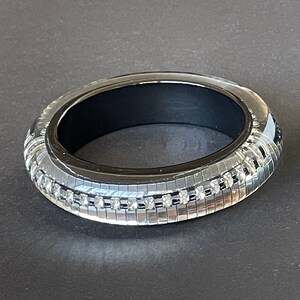 Black/gray Lucite Bangle. Wide Plastic Bracelet With Glitter Inclusion.  Medium Sized. Gift Boxed 