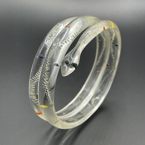 Vintage 1920er Art Deco Schlangen Armreif aus Zelluloid oder Lucite